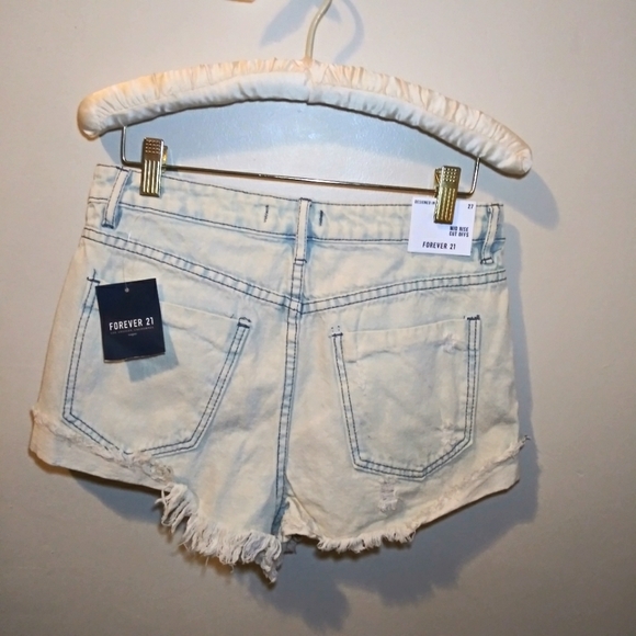 Forever 21 Boho Light Wash Mid Rise Distressed Frayed Hem Jean Shorts - Picture 5 of 10